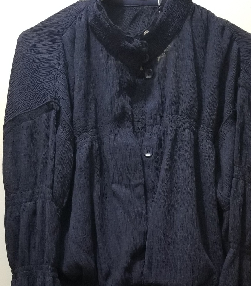 Choosy Navy Romantic blouse